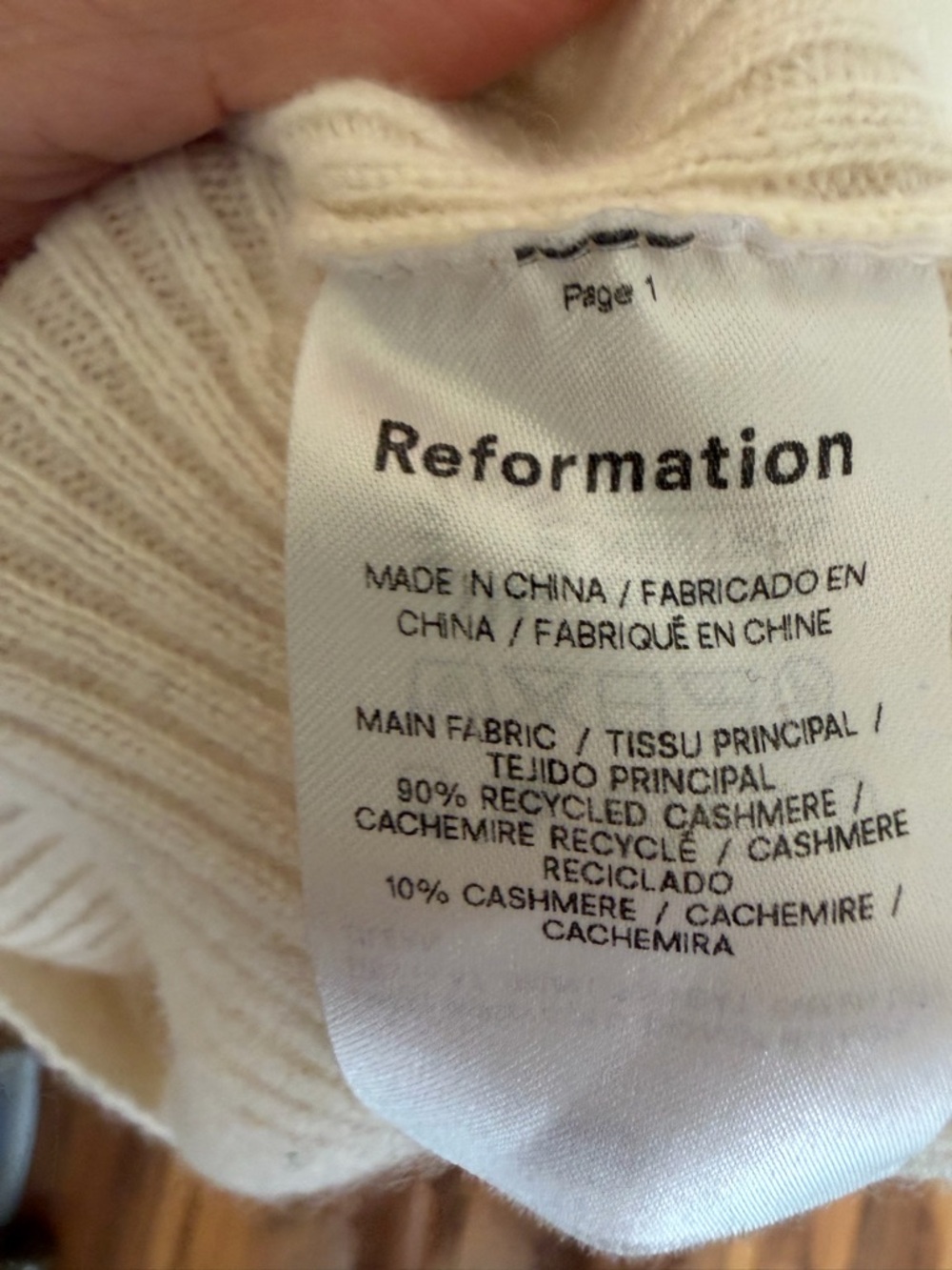 Reformation Hart cashmere Soft Cream V-Neck Ribbed Sweater - Picture 5 of 7